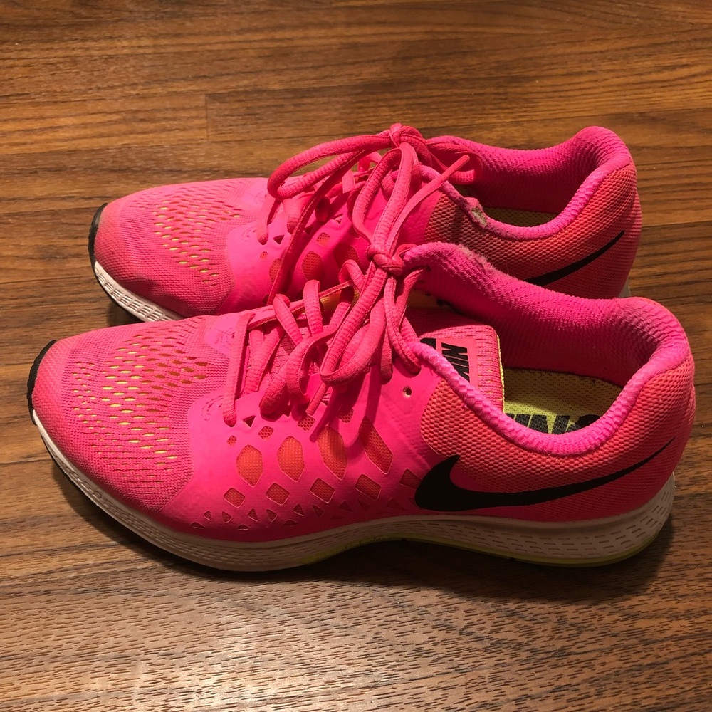 Nike Pegasus 31 (Size 7.5)